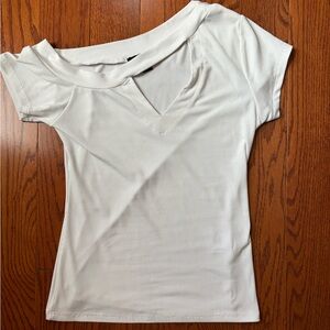 Lea & Viola Asymmetric Tee